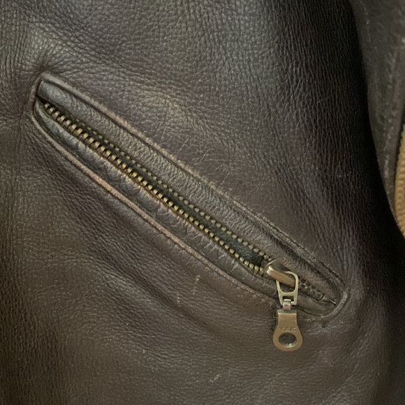 WILSONS Vintage Brown Leather Coat with Faux Fur Collar, Size XL. - Picture 11 of 17